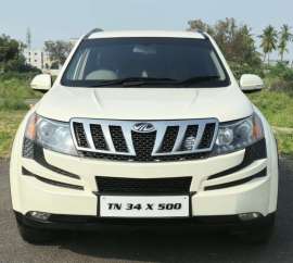 Mahindra XUV500 W8