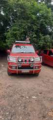 Mahindra TUV 300 T8