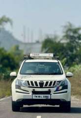 Mahindra XUV500 W8