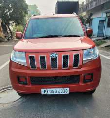 Mahindra TUV 300 T6+