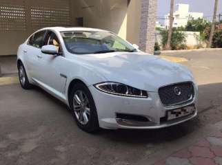 Jaguar XE 2.0 Pure